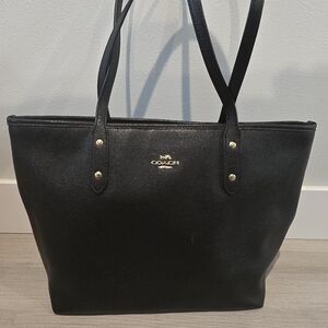 Coach Black Women's Tote Bag